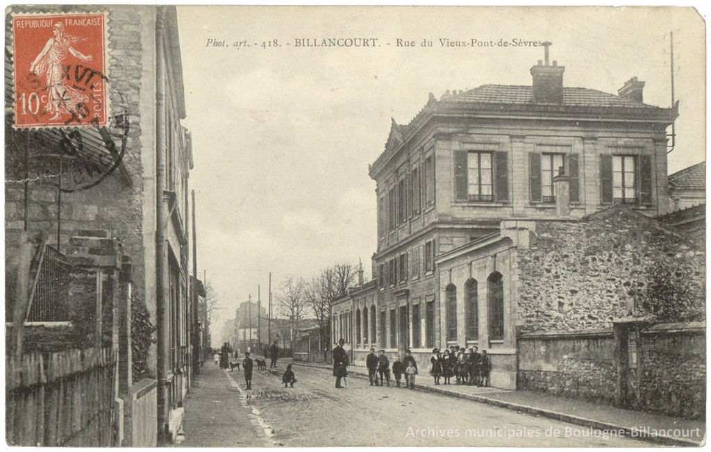 Rue du Vieux Pont de Sèvres et École des Filles
