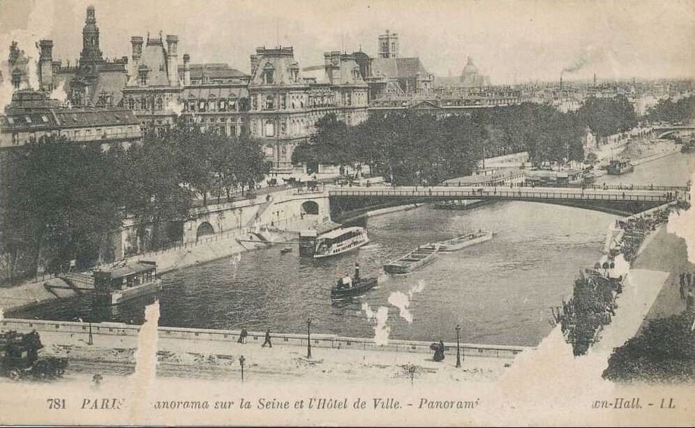 Panorama sur la Seine et l'Hôtel de Ville
