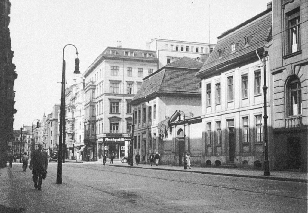 Kanonierstraße (heute Glinkastraße) 4-5: Pffar-Haus