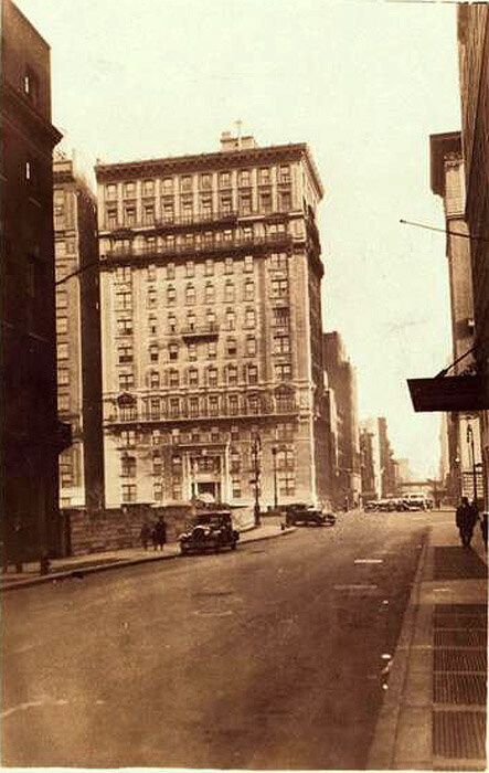 Park Avenue, at East 60th Street, showing two corners of same