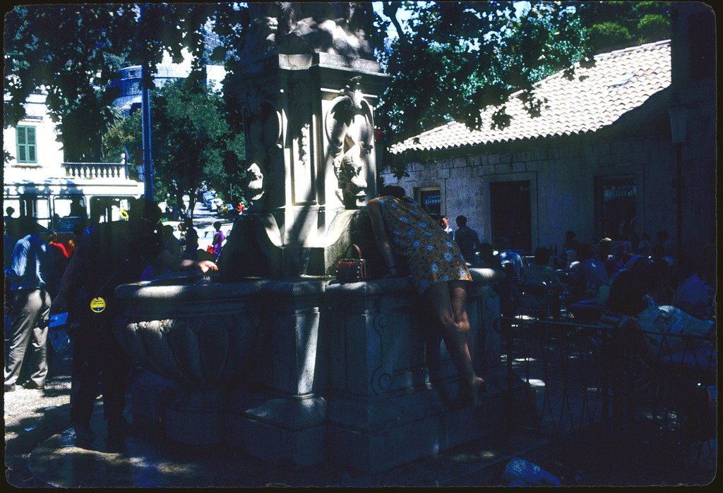Dubrovnik. Uz fontanu