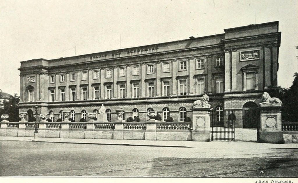 Palais des Académies