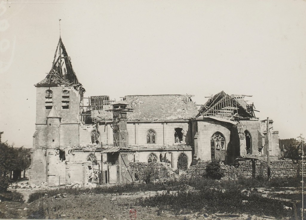 Trosly-Loire. Église Saint-Pierre