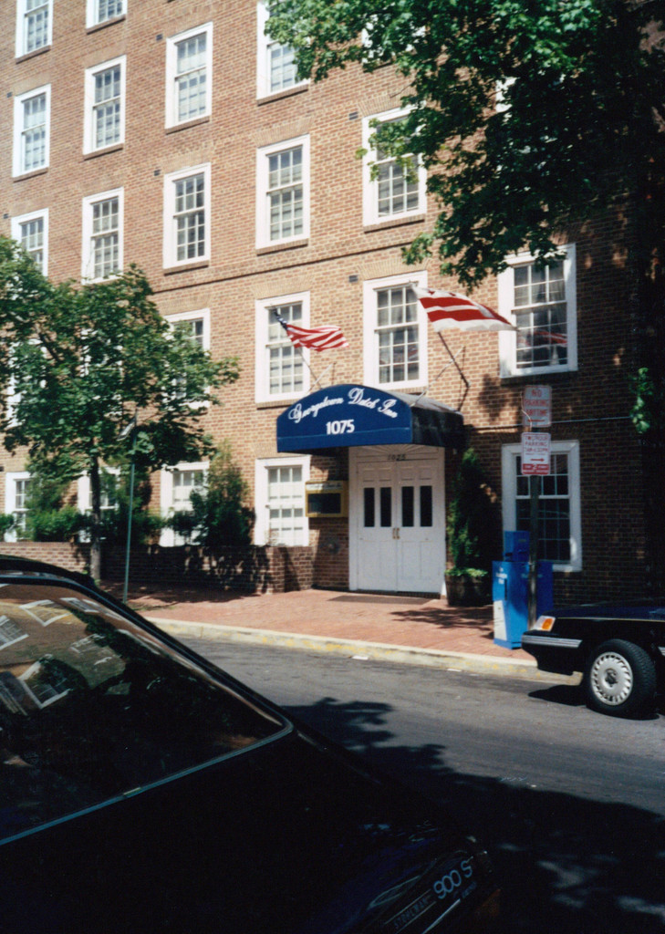 Georgetown Dutch Inn