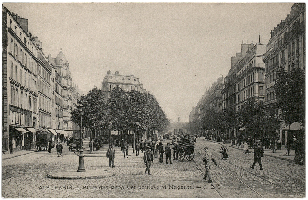 Place des Marais et boulevard Magenta