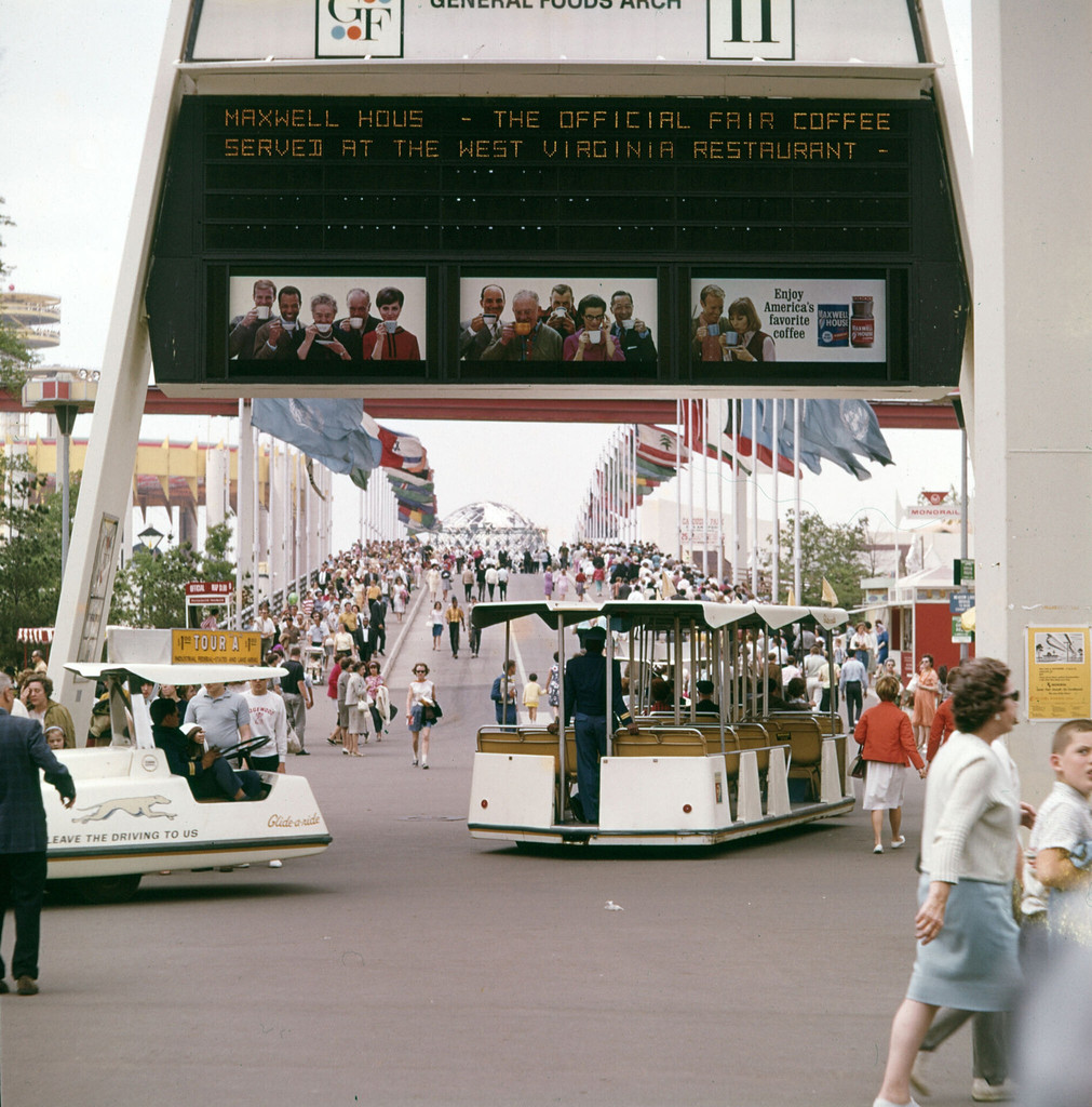 World's Fair 1964-65, footbridge over LIE