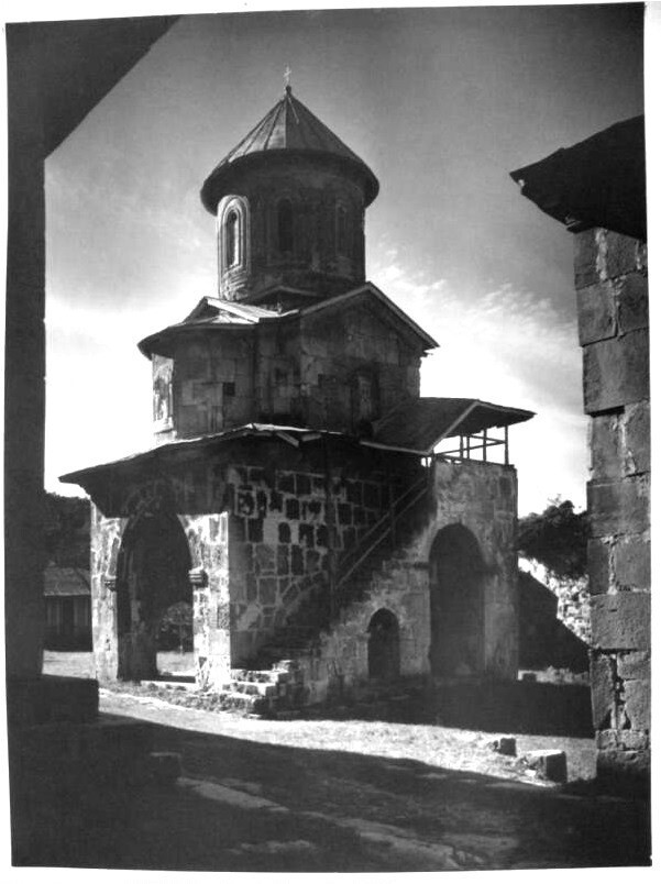 გელათის. XII საუკუნის გელათის სამონასტრო. ეკლესია წმინდა ნიკოლოზის