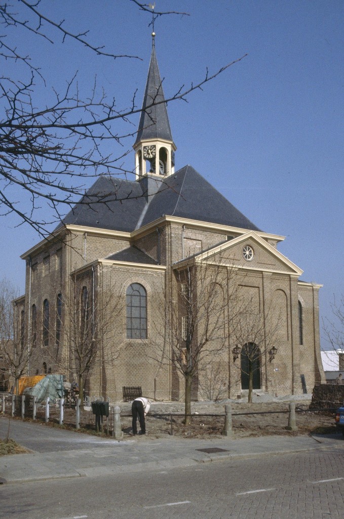 Alphen aan den Rijn. Oudhoornse Kerk. Overzicht westgevel