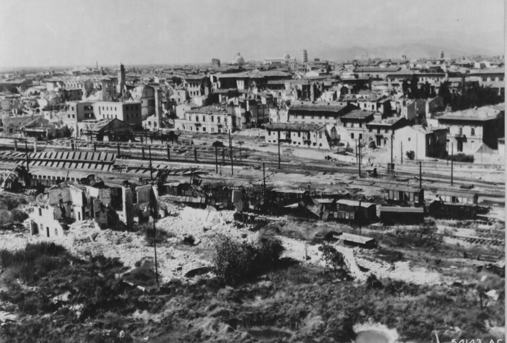 Pisa dopo il bombardamento