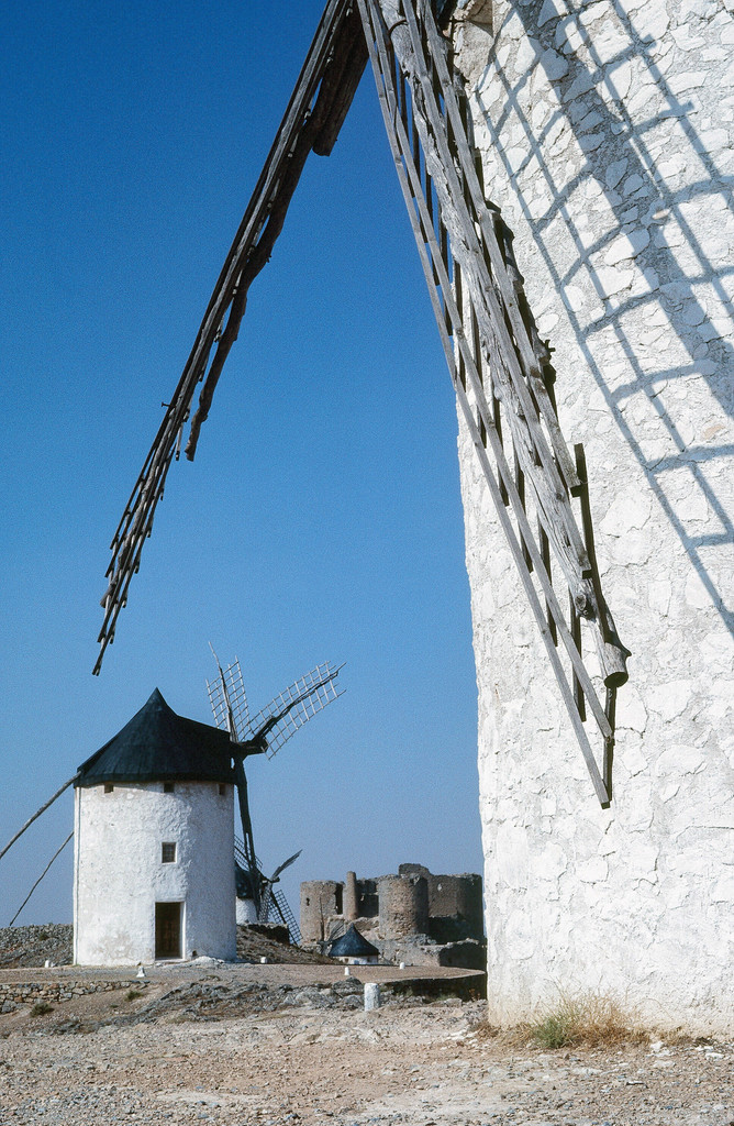 Molinos de viento y Castillo de Consuegra