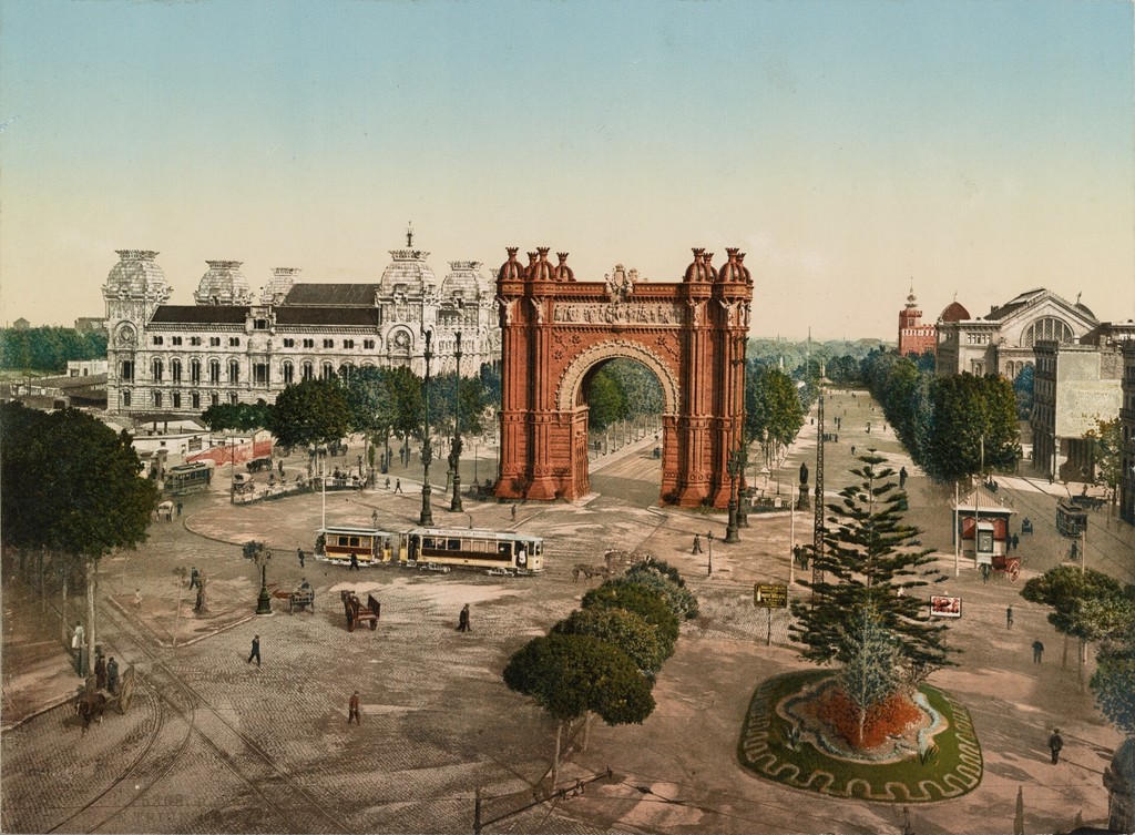 Arco de Triunfo y Palacio de Justicia