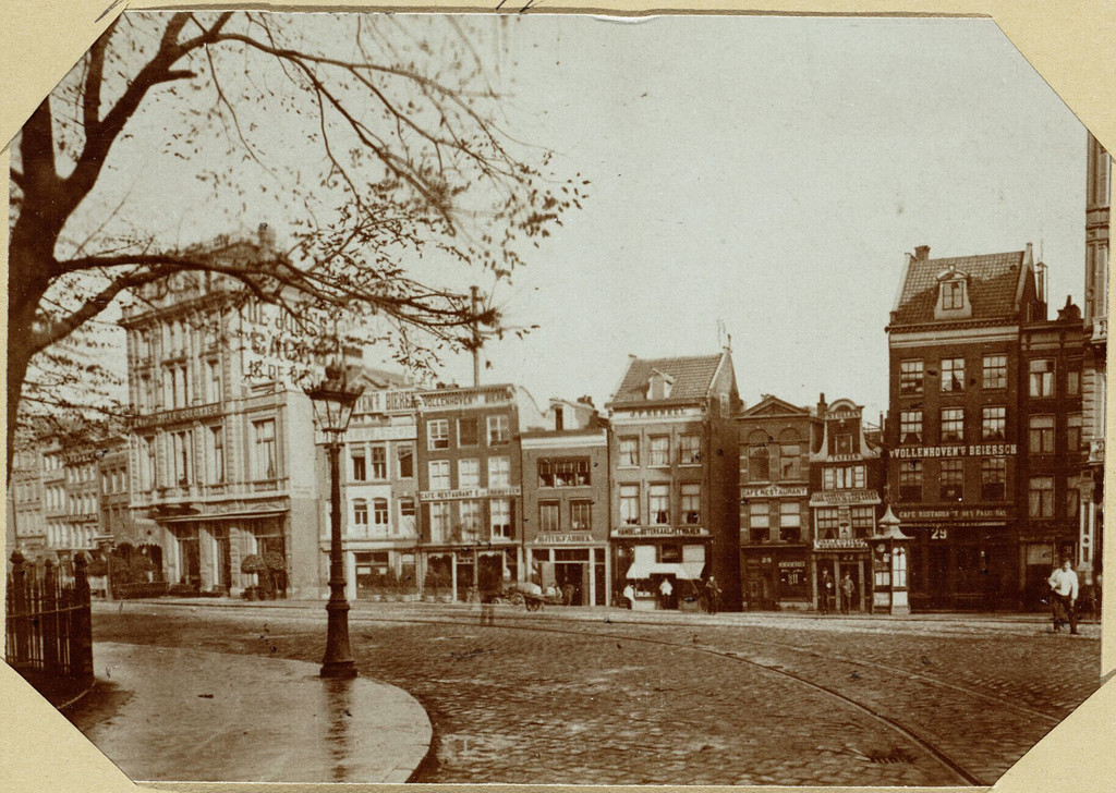 Oude huizen aan het Rembrandtplein
