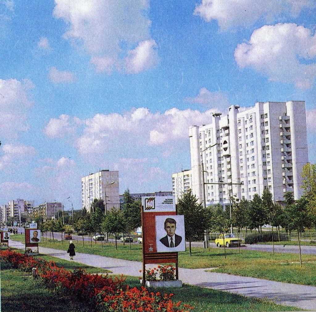 БЛК - бульвар Ленинского Комсомола