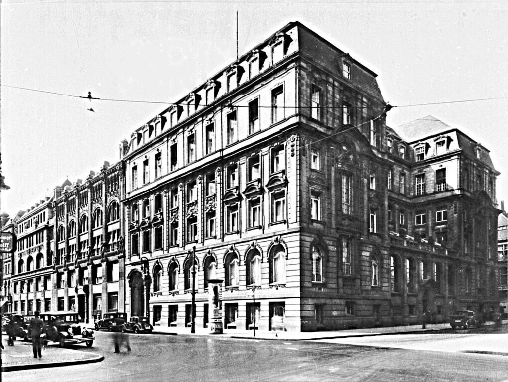 Behrenstraße 46, Privat- und Commerzbank