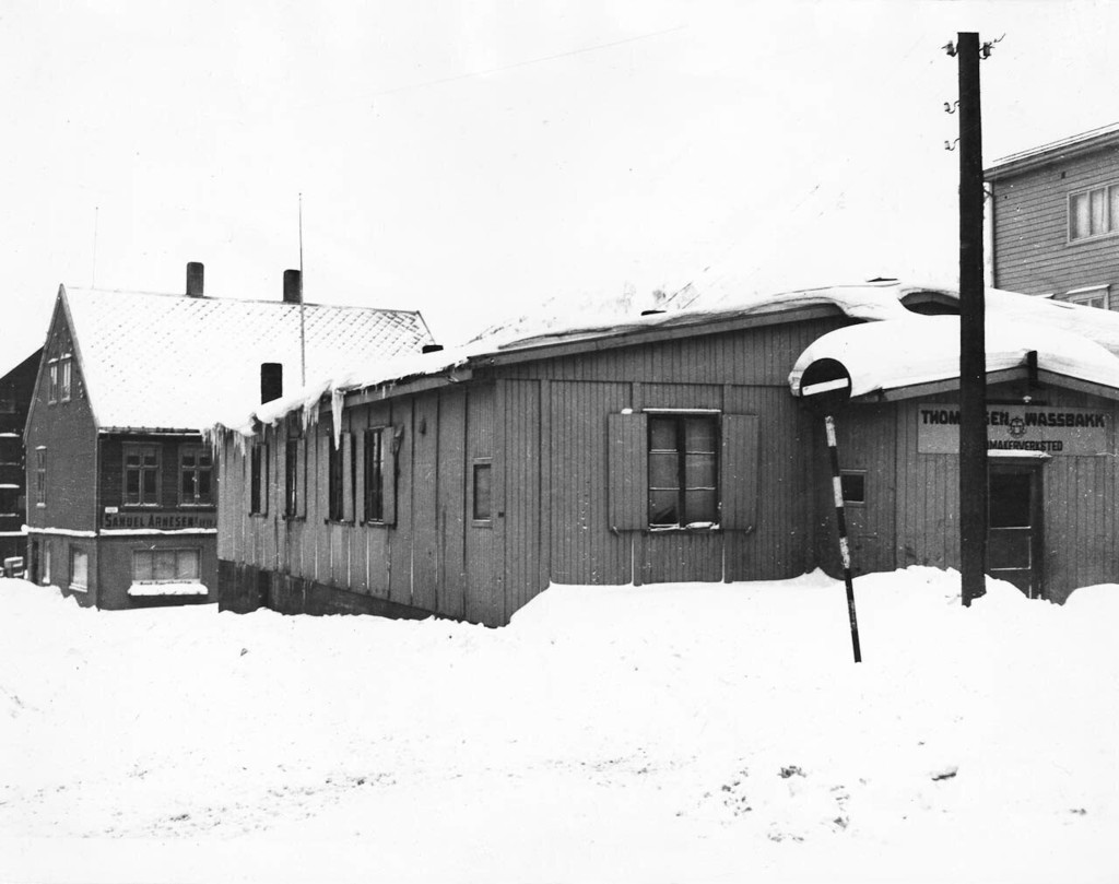 Thomassen og Wassbakk skomakerverksted i Bankgata, Tromsø