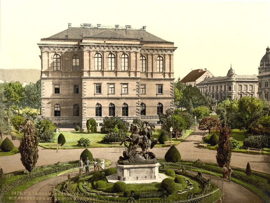 Akademie-Platz mit Fernkorn's St. Georgs monument. Agram