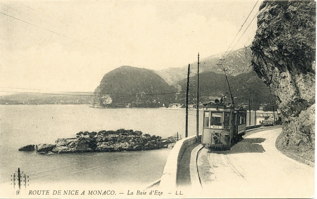 Route de Nice à Monaco/ La Baie d'Eze