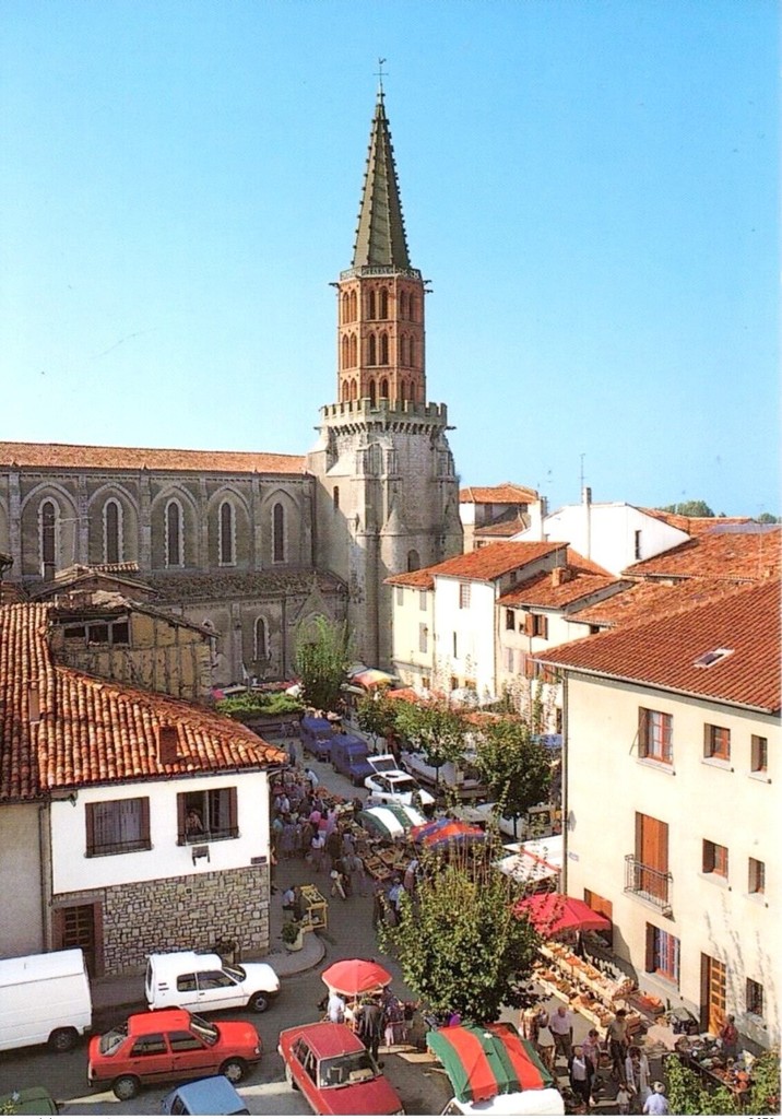 Caussade - L'église et le marché
