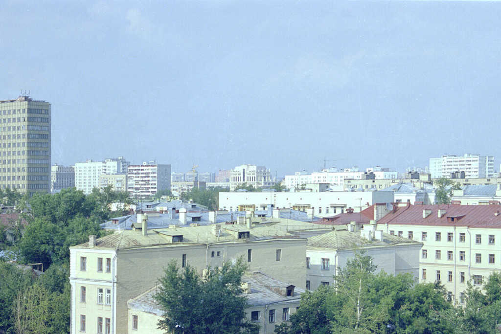 Вид на северо-восток от дома 7 по ул. Павла Андреева