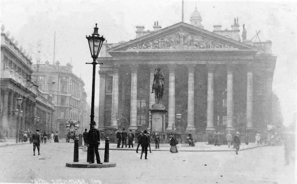 Equestrian statue of the Duke of Wellington. Royal Exchange