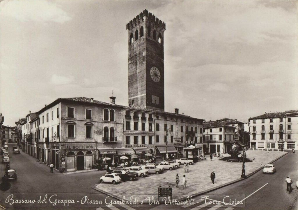 Bassano del Grappa, Piazza Garibaldi