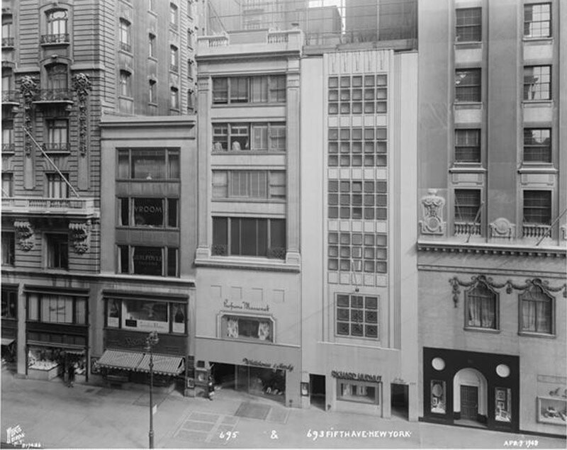 693-695 5th Avenue between 54th and 55th Street. Block front, east side, shot from above.