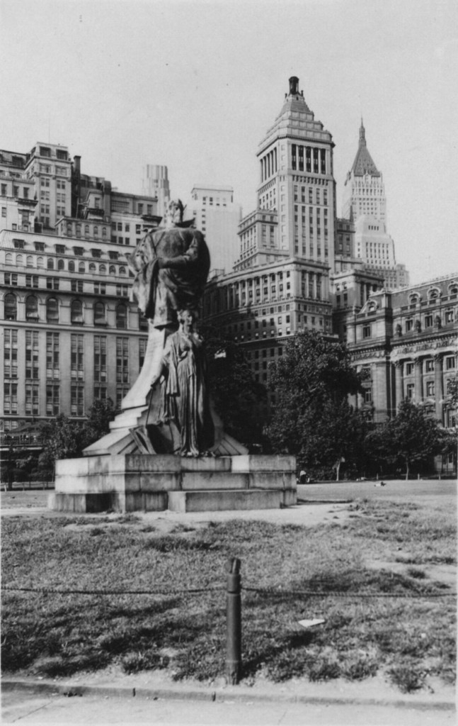 Battery Park. Giovanni da Verrazzano Statue