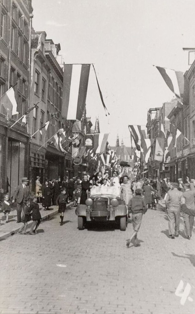 Langestraat after liberation