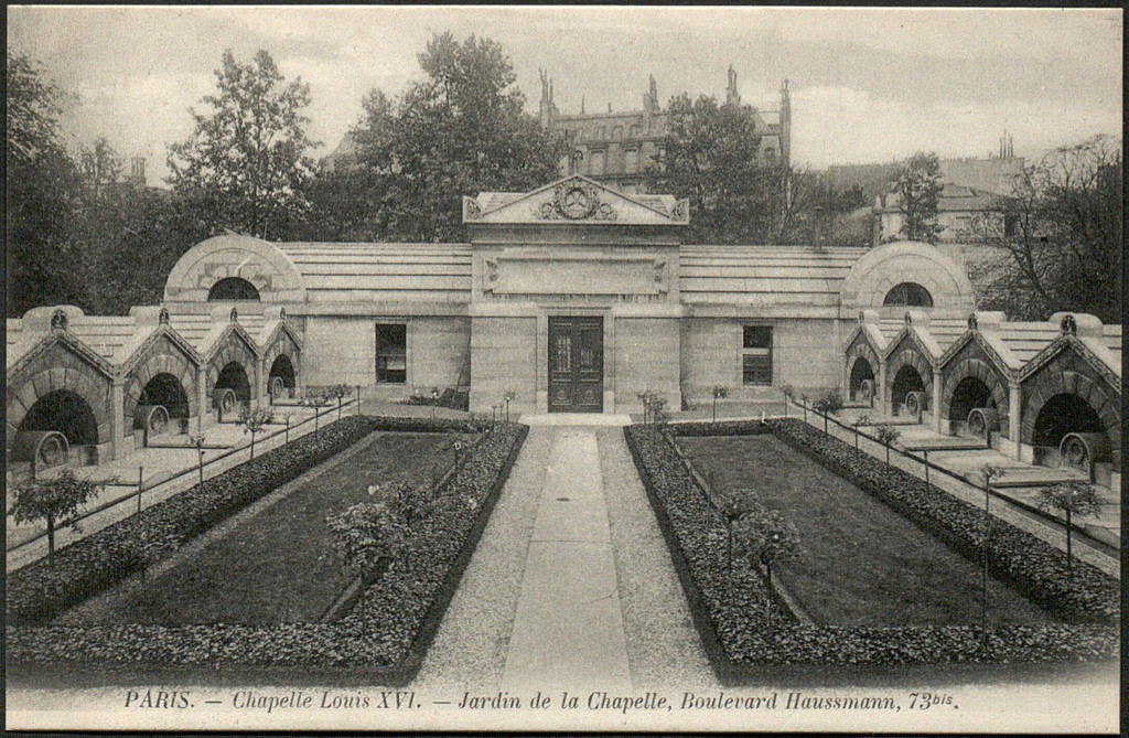 Chapelle Louis XVI. Jardin de la Chapelle