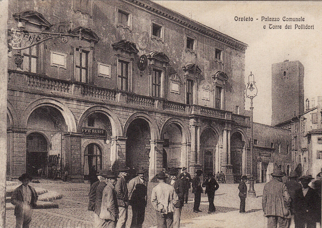 Orvieto, Palazzo Comunale e Torre dei Pollidori