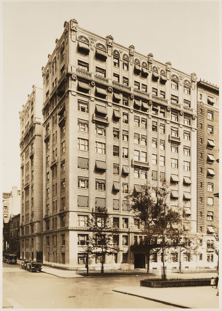 Apartment building at West 88th Street and West End Avenue