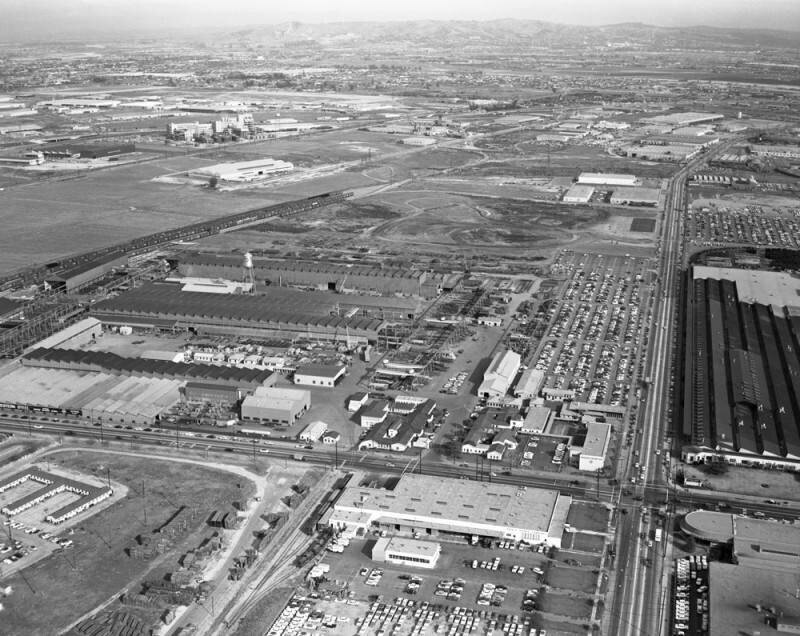Consolidated Western Steel's Maywood Plant, looking east