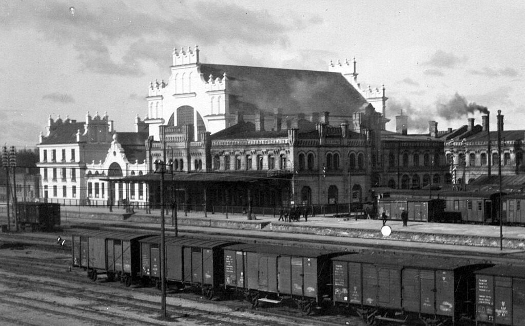Вокзал. Railway_Station_in_Bieraście