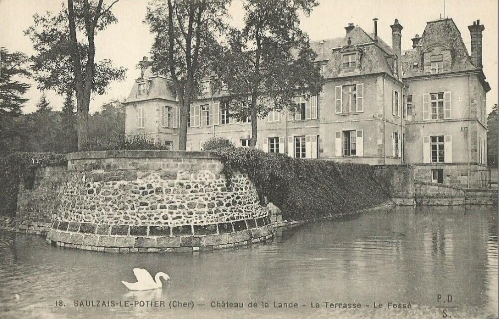 Château de la Lande - La Terrasse - Le Fossé