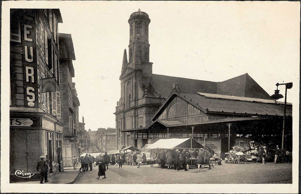 Le marché aux halles Saint-Louis