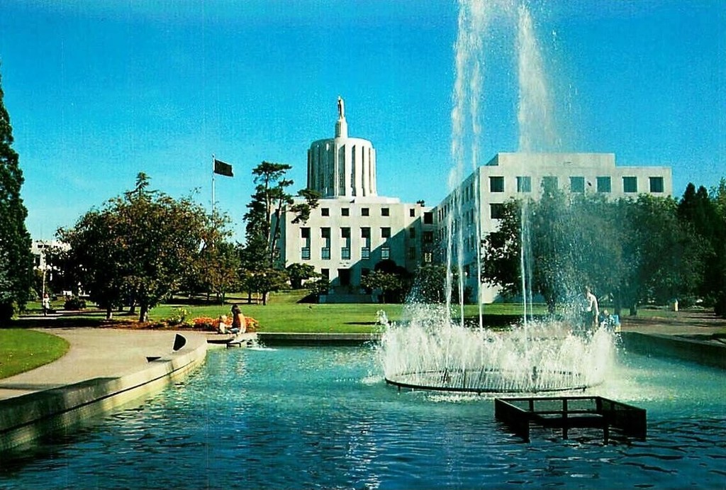 Salem. State Capitol