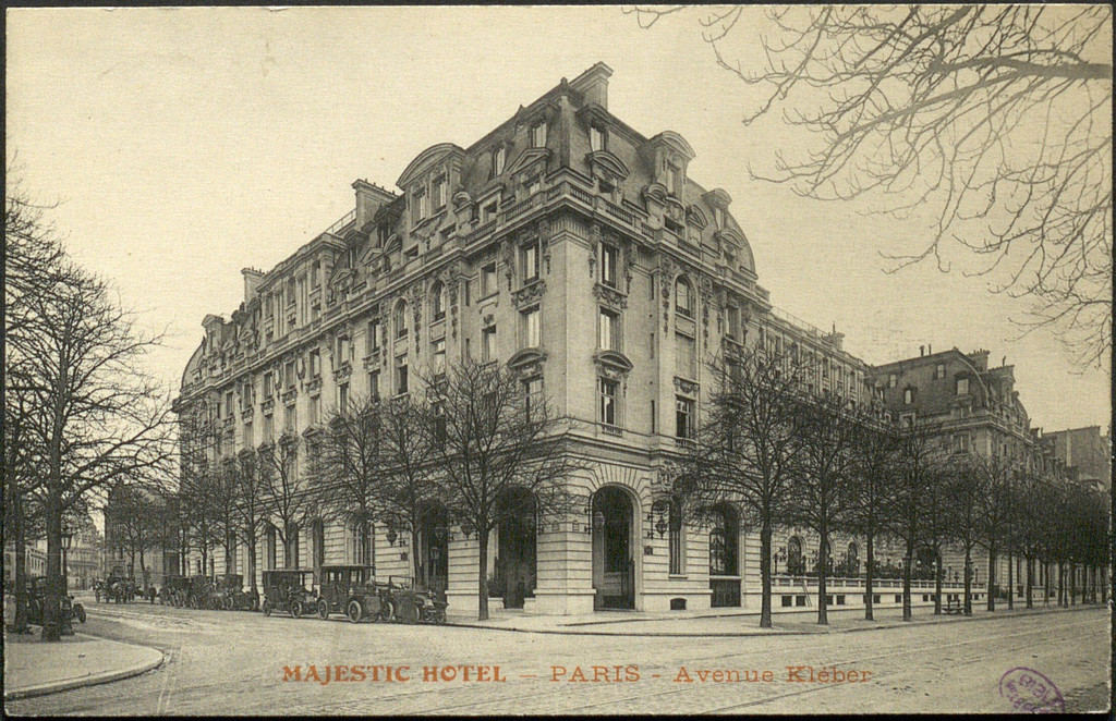 Avenue Kléber. Hôtel Majestic