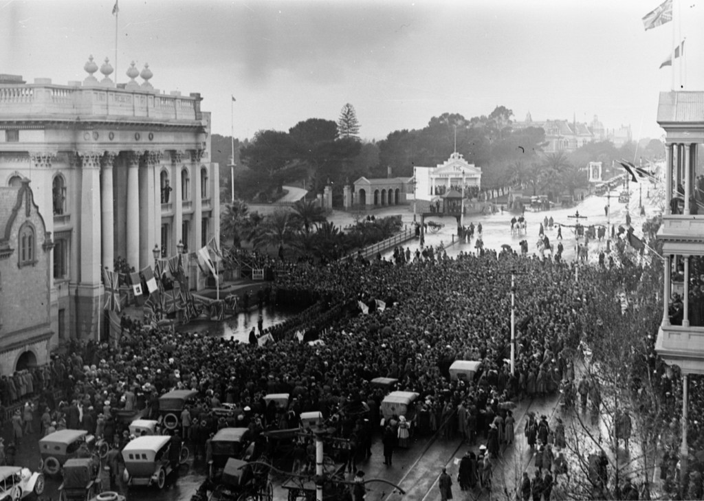 Adelaide. Armistice Day 11 November 1918, outside Parliament House