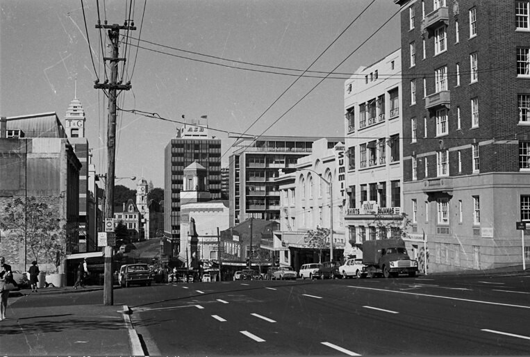 Auckland. Wellesley Street / Federal Street