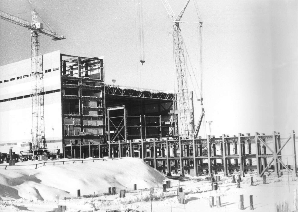 Строительство машзала Игналинской АЭС