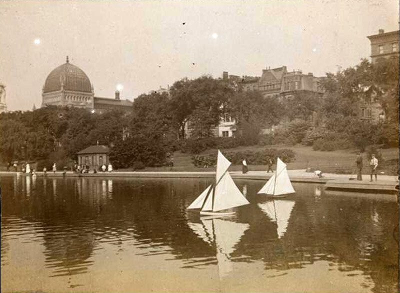 Boys' Yachts on the Conservatory water
