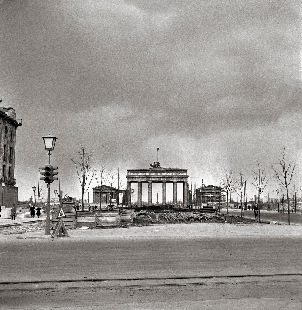 Pariser Platz with the symbol of the city, the Brandenburg Gate