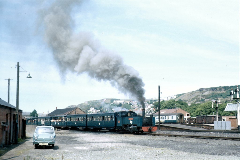 Coal fired No.8 leaves Aberystwyth