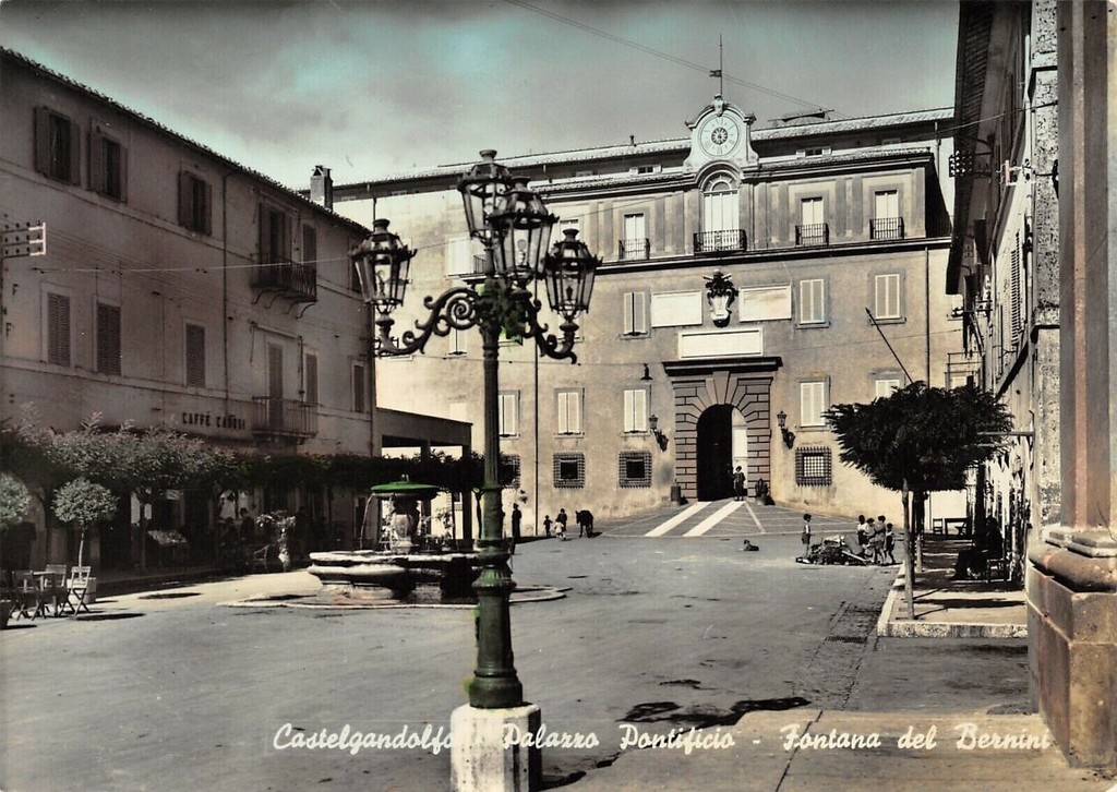 Castel Gandolfo, Palazzo Pontificio e Fontana del Bernini