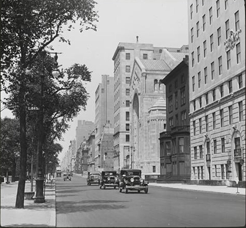 Upper 5th Avenue, north from 64th Street.
