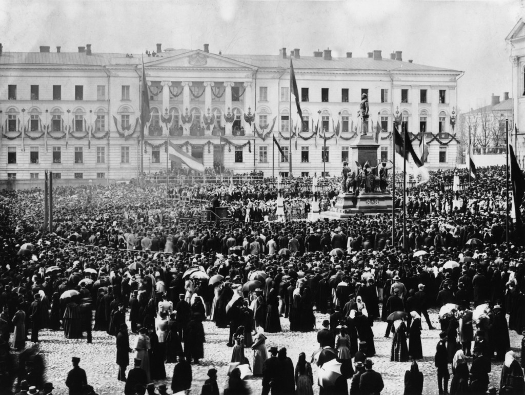 Opening of the monument to Alexander II at Senaatintori