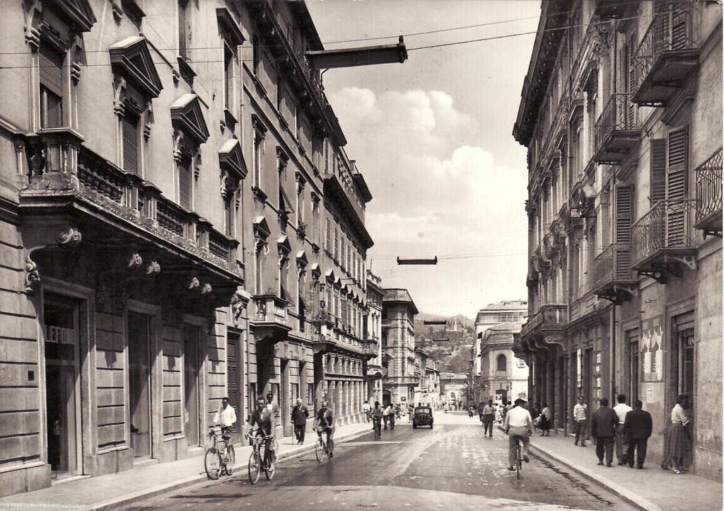 Ascoli Piceno, Corso Trento e Trieste