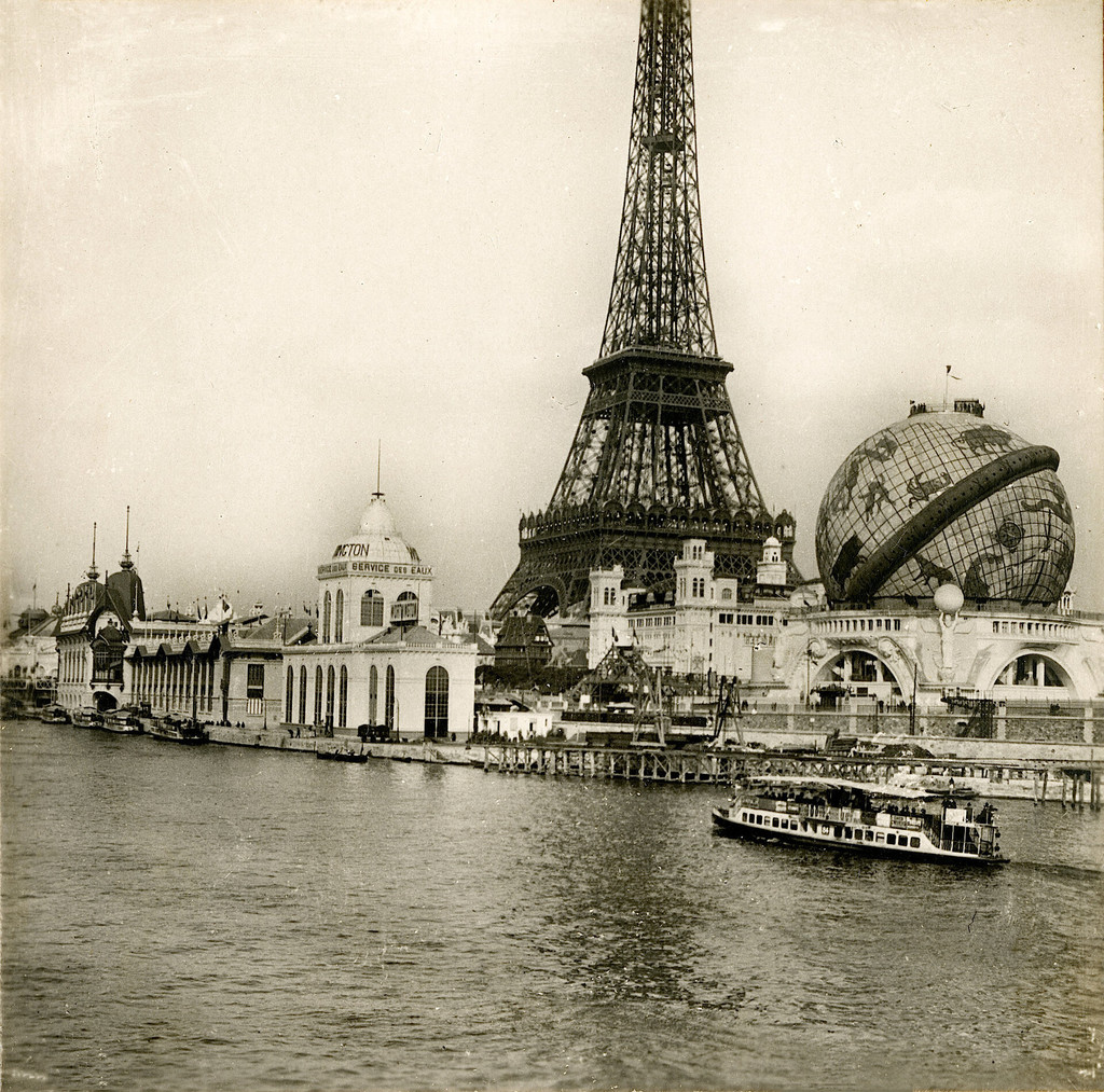 Exposition universelle de 1900: Globe Céleste et Tour Eiffel