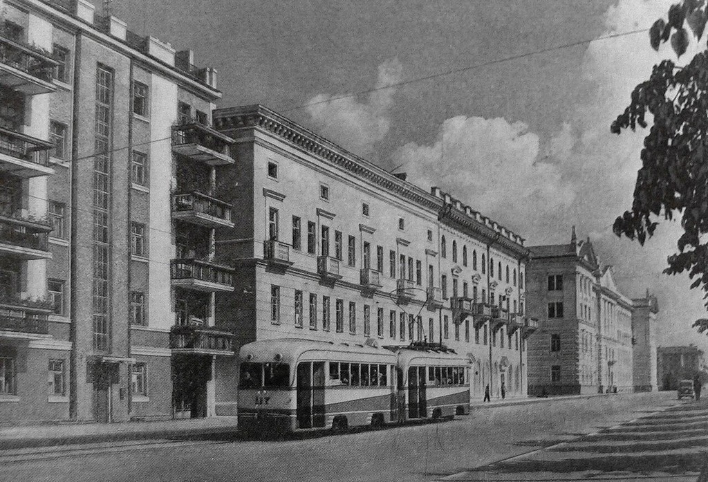 Трамвай на вулiцы Максiма Горкага