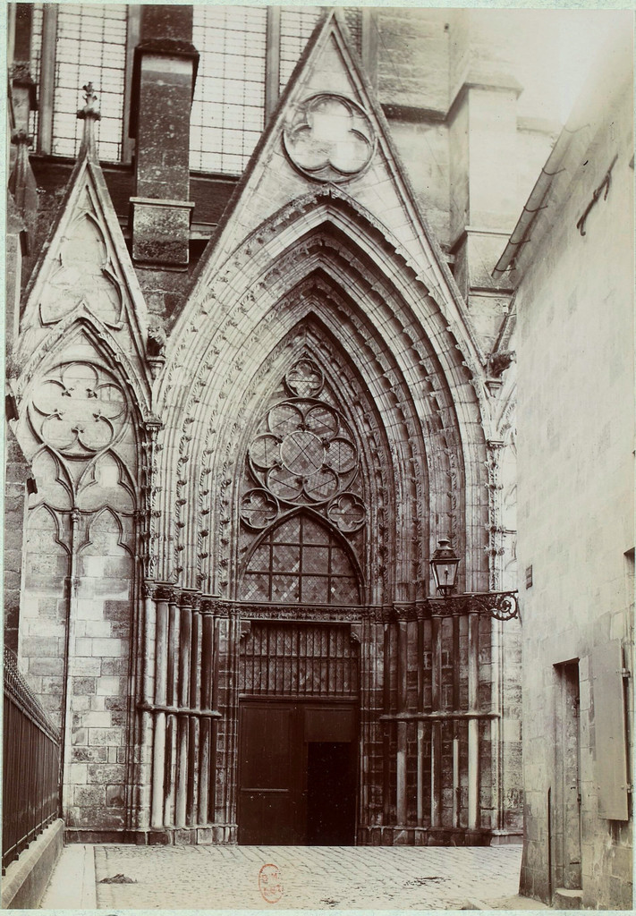 Cathédrale de Soissons : croisillon nord, portail est
